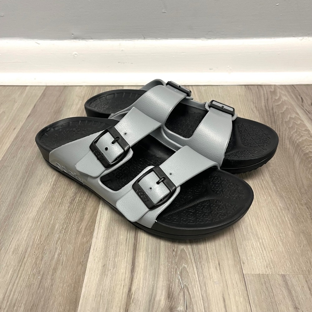 Gdefy Gravity Defyer Sandals Men's‎ 10 Gray Two-Strap Buckle Slide
